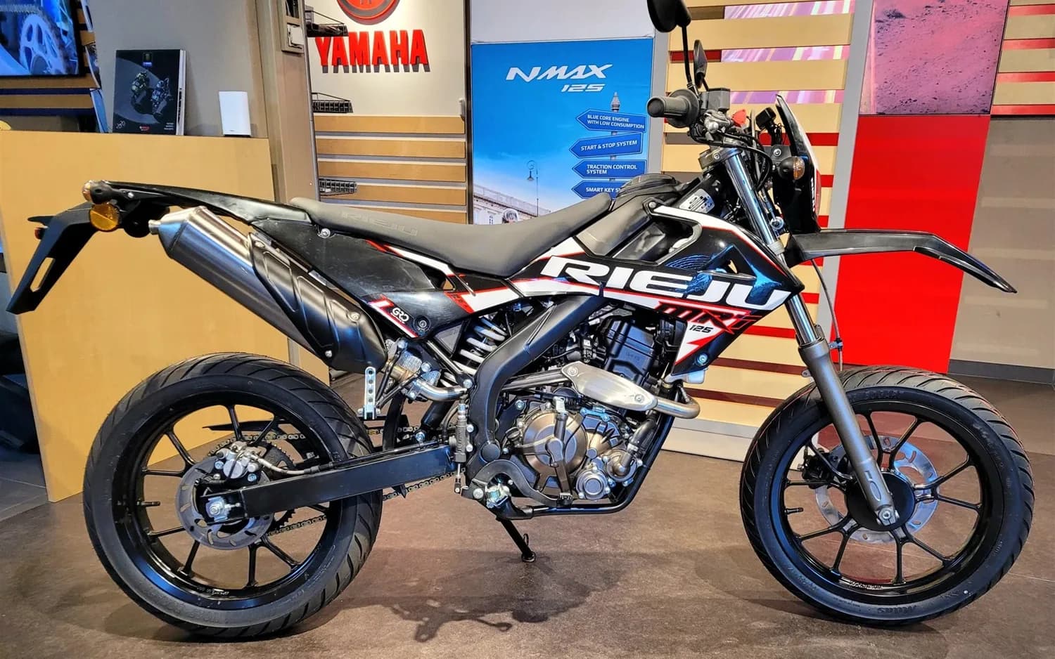 Rieju MRT 125 SM LC