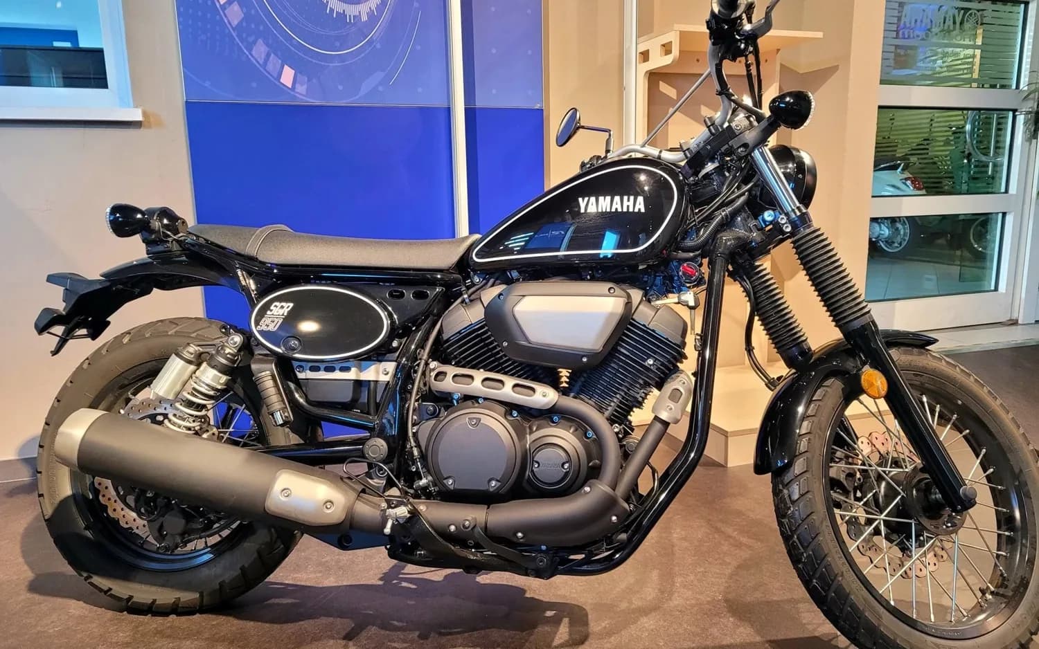 Yamaha XV 950 Scrambler — Ansicht 2 von 3